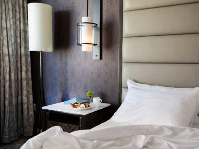 Ambassador Hotel Kansas City, Autograph Collection