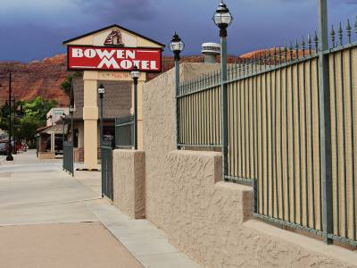 Bowen Motel