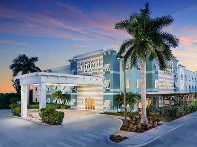 Holiday Inn Express & Suites Marathon