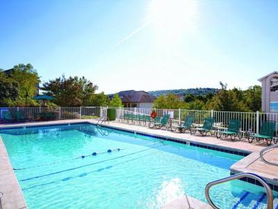 Wyndham Branson at The Falls