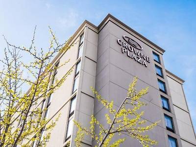 Crowne Plaza Newark Airport