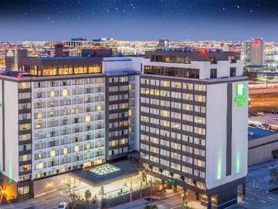 Holiday Inn Toronto International Airport
