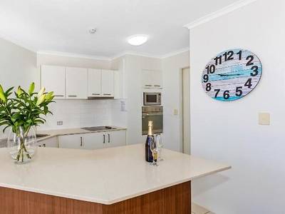 Rainbow Commodore Apartments