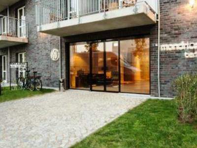 Mondrian Suites Hotel