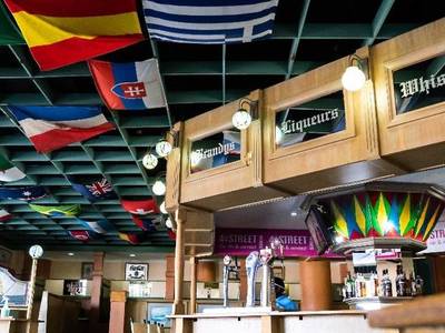 Gooderson Tropicana Hotel