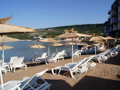 Royal Bay Apartments