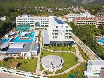Karmir Resort & Spa