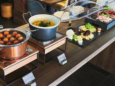 Piazza Ascona Hotel & Restaurants