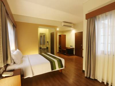 Grand Whiz Hotel Nusa Dua