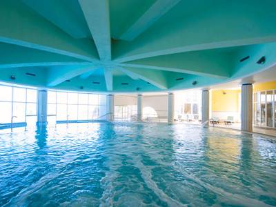 Nahrawess Hotel & Spa Resort