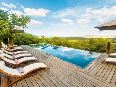 Rhino Ridge Safari Lodge