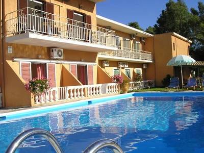 River Studios & Apartments