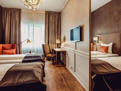 Clarion Collection Grand