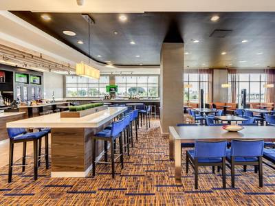 Courtyard St. Petersburg Clearwater - Madeira Beach