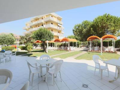 Family Hotel Marina Beach