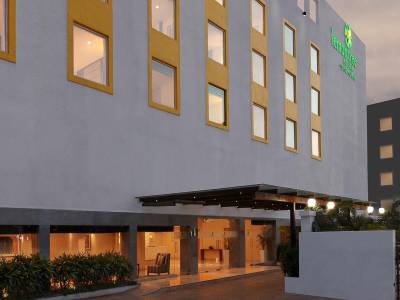 Lemon Tree Hotel Shimona Chennai