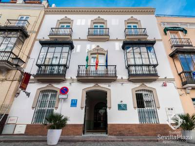 Suites Sevilla Plaza