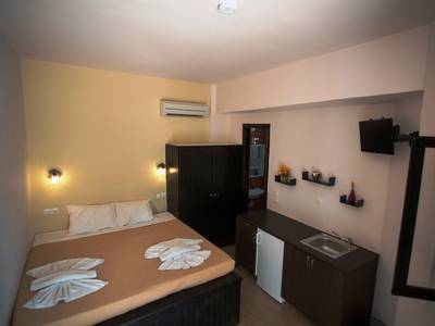 Little Lindos Sea View Studios