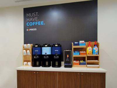 Holiday Inn Express & Suites Thunder Bay