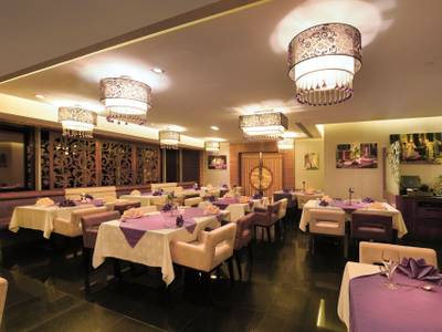 Emirates Grand Hotel Apartments