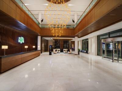 Holiday Inn Baku (Foto)