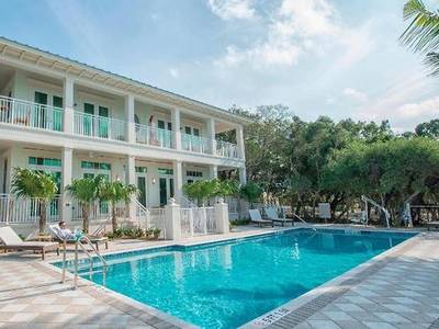 Playa Largo Resort & Spa