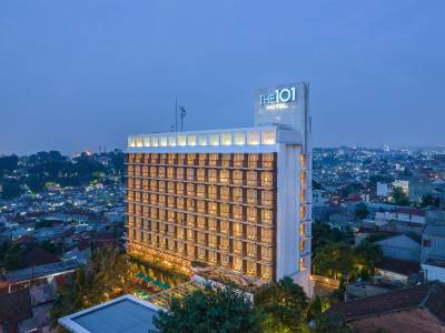 THE 1O1 Bogor Suryakancana