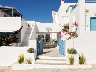 Fivos Studios & Appartments