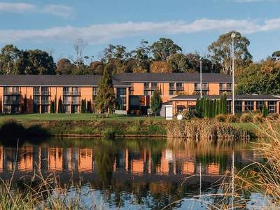 Country Club Tasmania