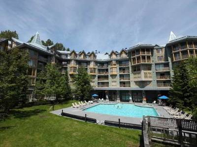 Whistler Cascade Lodge Hotel