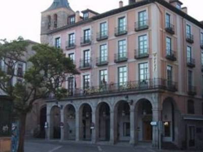 Infanta Isabel Hotel