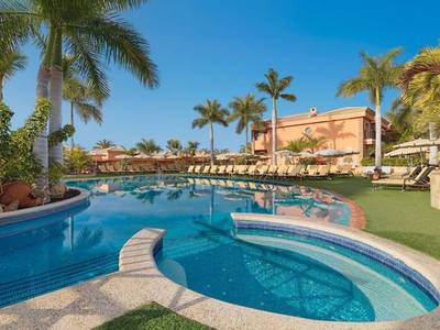 Green Garden Resort & Suites