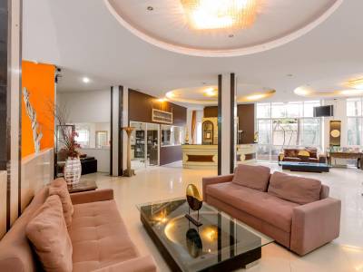 Yes Otel Pattaya by Benya 