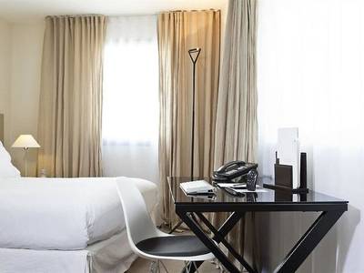 La Maison Champs Elysees