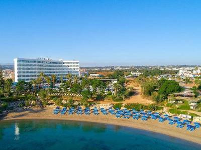 Crystal Springs Beach Hotel