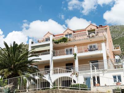 Sandito Apartments