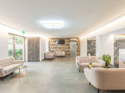 Maple Tree Apartments