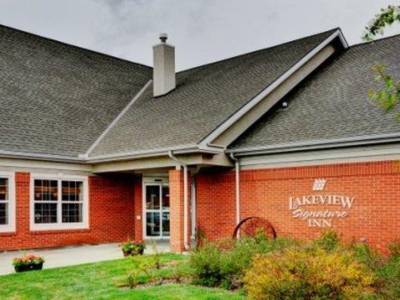 Lakeview Signature Inn Calgary Airport