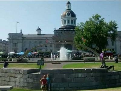 Holiday Inn Kingston Waterfront