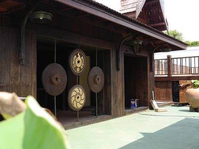 True Siam Rangnam Hotel