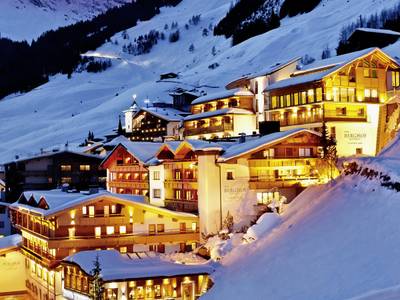 Hotel Berghof - Crystal Spa & Sports (Foto)