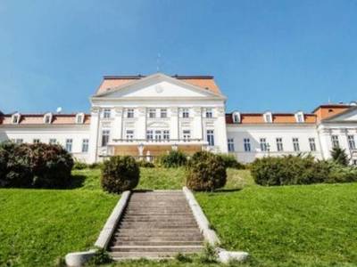 Austria Trend Schloss Wilhelminenberg