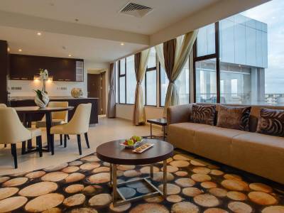 The Concord Hotel & Suites