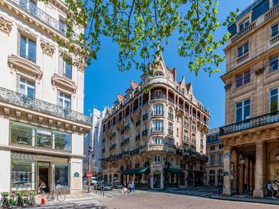 La Clef Louvre Paris