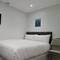 London Plaza Serviced Apartments