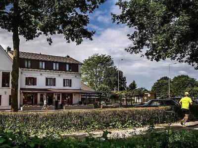 In Den Hoof & Restaurant