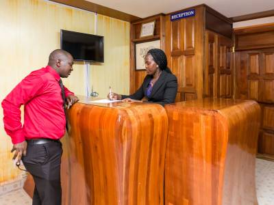 UpperHill Blueberry Hotel