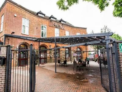 The Arch Wembley Hotel