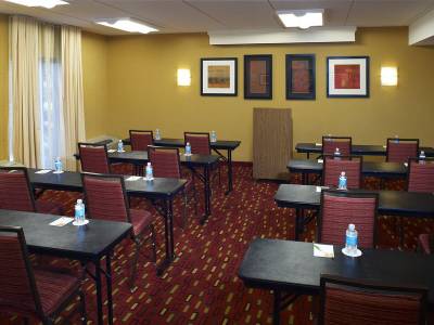 Courtyard Chicago Oakbrook Terrace