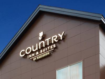 Country Inn & Suites by Radisson, York, PA